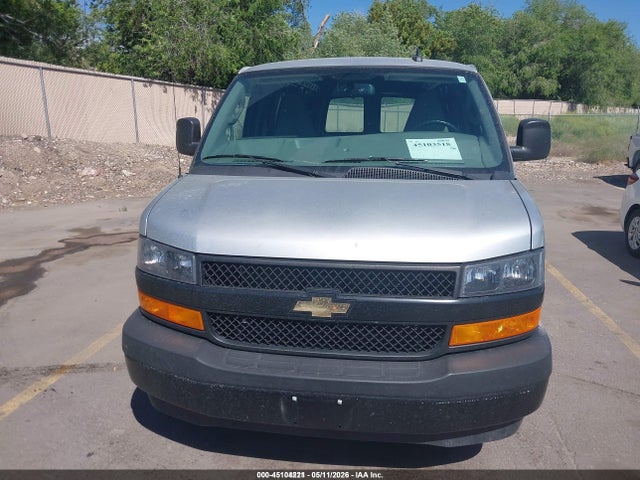 Chevrolet Express 2500 Work Van 2018 1GCWGAFG4J1272756 Image 14