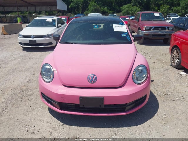3VWF17AT4GM612442 Volkswagen Beetle 1.8t Wolfsburg Edition