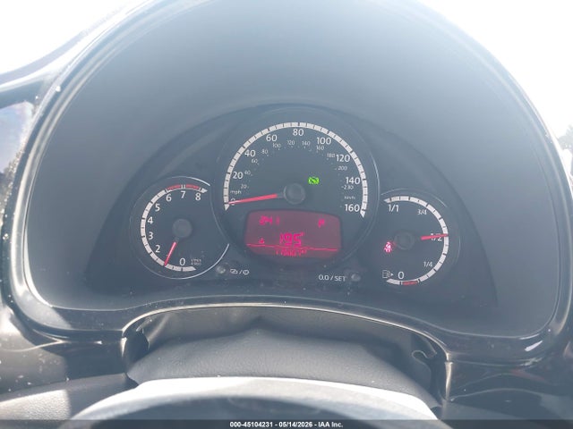 3VWF17AT4GM612442 Volkswagen Beetle 1.8t Wolfsburg Edition