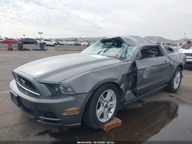 Ford Mustang V6 2014 1ZVBP8AM8E5291584 Image 2
