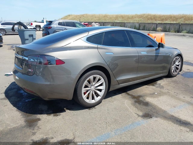 Tesla Model S 90d/p100d/p85d/p90d 2016 5YJSA1E40GF152931 Image 4