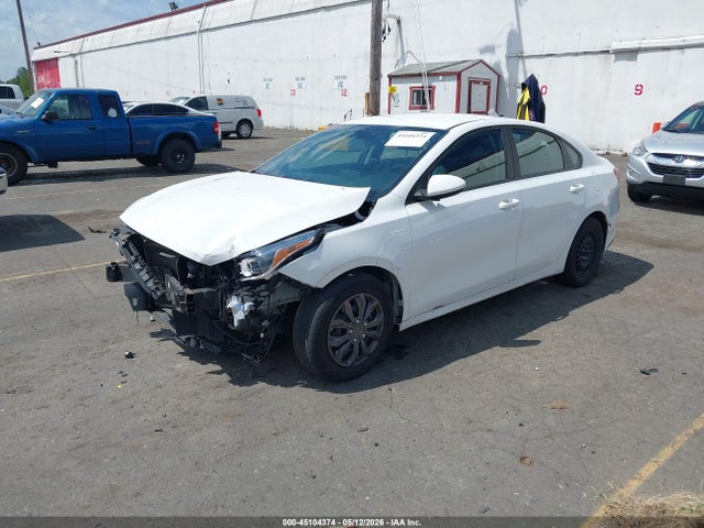 KIA FORTE FE 2020 3KPF24AD4LE235686 Image 2