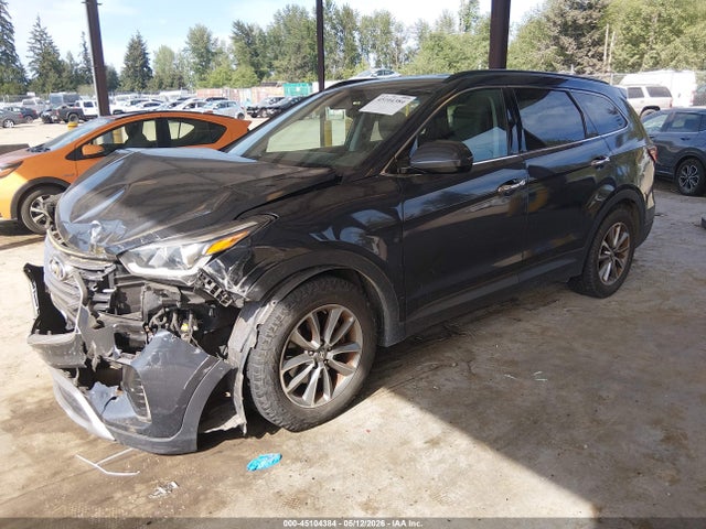 KM8SMDHF9HU219181 Hyundai Santa Fe Se