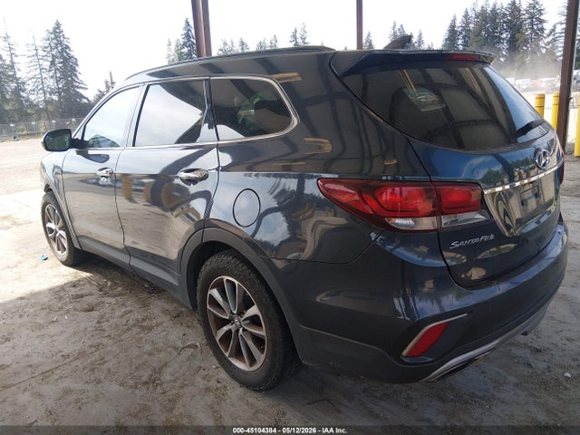 KM8SMDHF9HU219181 Hyundai Santa Fe Se