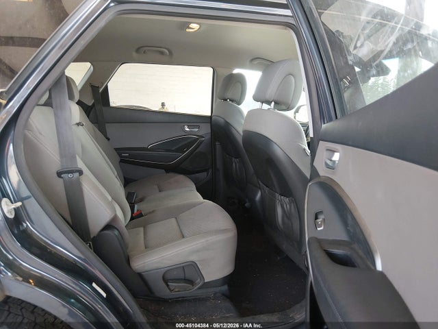 KM8SMDHF9HU219181 Hyundai Santa Fe Se
