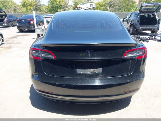 Tesla Model 3 Long Range/mid Range 2018 5YJ3E1EAXJF056519 Image 17