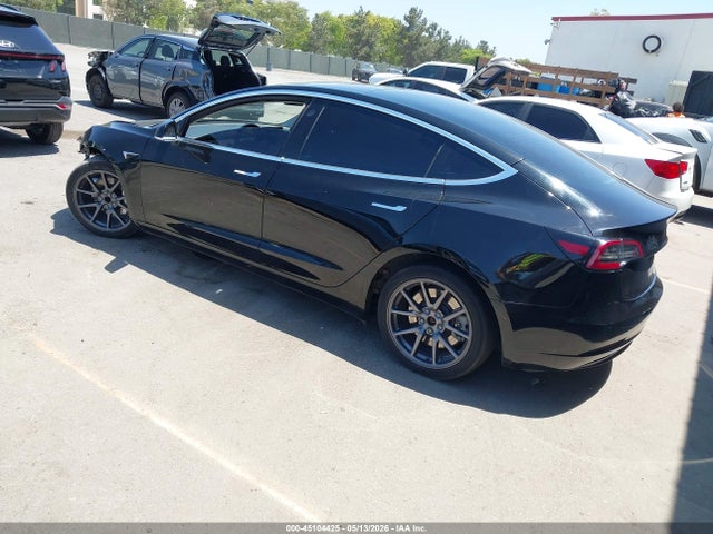 Tesla Model 3 Long Range/mid Range 2018 5YJ3E1EAXJF056519 Image 3