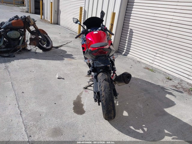2019 Kawasaki Ex400 მანქანა იყიდება აუქციონზე, vin: JKAEXKG16KDA42175, აუქციონის ნომერი: 45104456