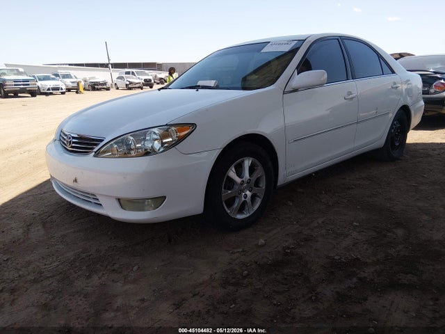2005 Toyota Camry Xle მანქანა იყიდება აუქციონზე, vin: 4T1BE30K05U570833, აუქციონის ნომერი: 45104482