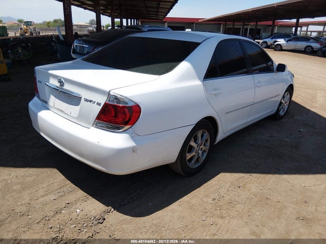 2005 Toyota Camry Xle მანქანა იყიდება აუქციონზე, vin: 4T1BE30K05U570833, აუქციონის ნომერი: 45104482