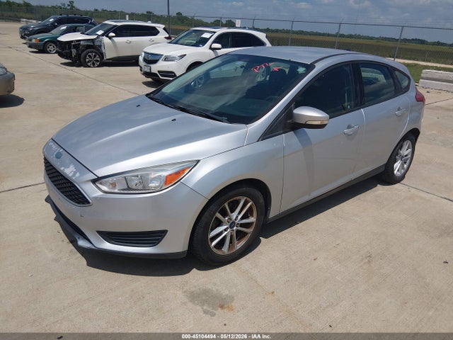 Ford FOCUS SE 2017 1FADP3K2XHL265084 Image 2