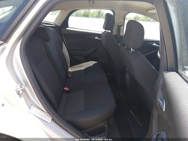 Ford FOCUS SE 2017 1FADP3K2XHL265084 Image 8