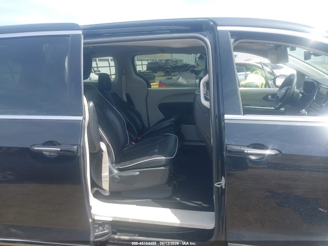 Продажа на аукционе авто 2023 Chrysler Pacifica Hybrid Limited, vin: 2C4RC1S77PR630581, номер лота: 45104499