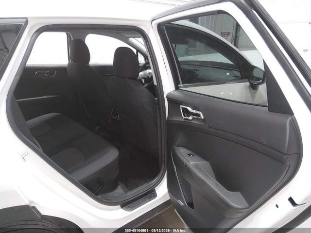 KNDPUCAG9P7058139 KIA Sportage Hybrid Lx