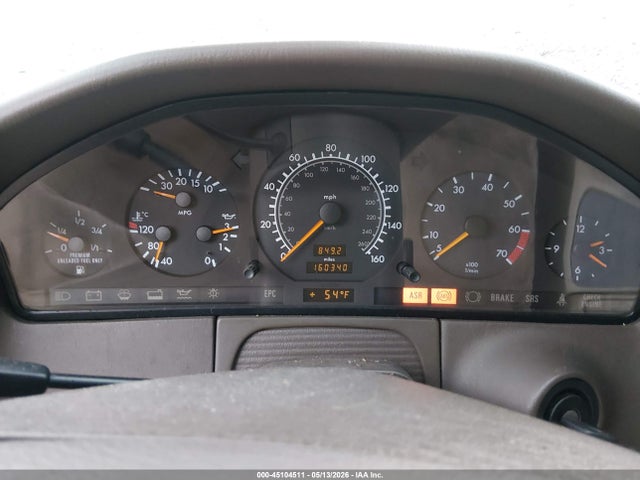 45104511 :رقم المزاد ، WDBGA51E7TA302238 vin ، 1996 Mercedes-benz S 500 مزاد بيع