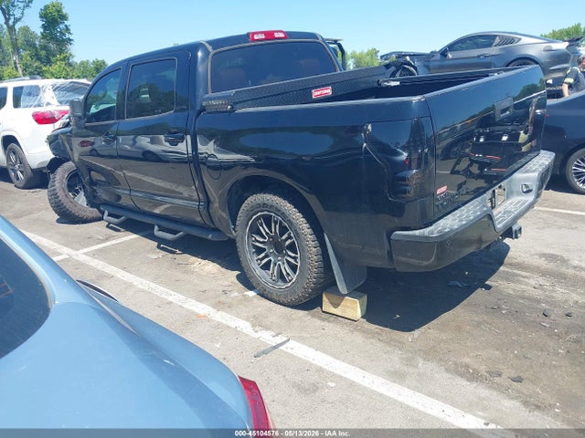 45104576 :رقم المزاد ، 5TFFY5F11BX102594 vin ، 2011 Toyota Tundra Limited 5.7l V8 مزاد بيع