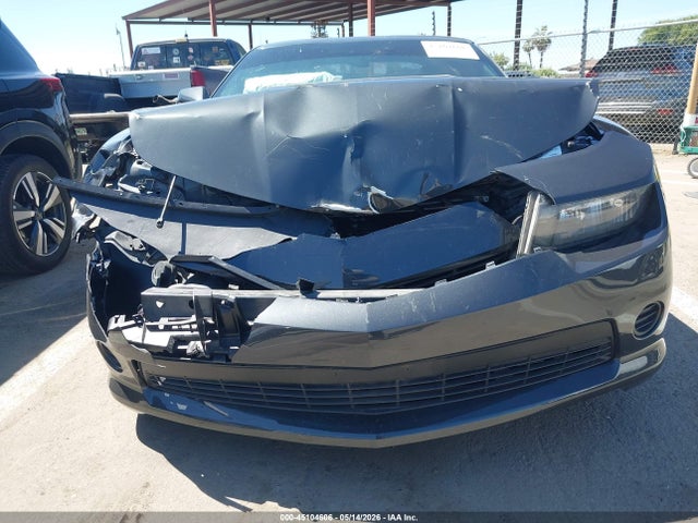 45104606 :رقم المزاد ، 2G1FB1E30F9226544 vin ، 2015 Chevrolet Camaro 2ls مزاد بيع