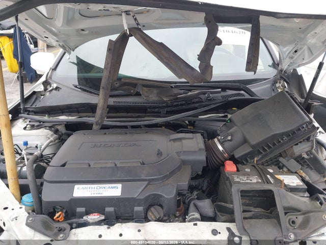 Honda Accord Touring 2016 1HGCT2B05GA005262 Image 10