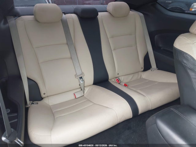 Honda Accord Touring 2016 1HGCT2B05GA005262 Image 8