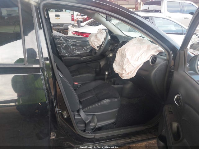 45104625 :رقم المزاد ، 3N1CN7AP3GL879867 vin ، 2016 Nissan Versa 1.6 Sv مزاد بيع