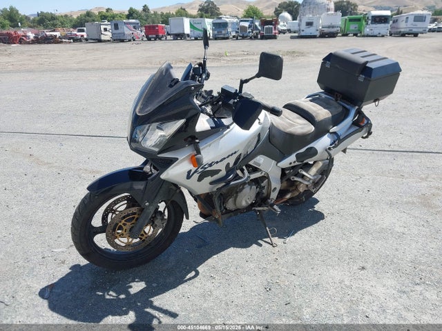 2003 Suzuki Dl1000 მანქანა იყიდება აუქციონზე, vin: JS1VT53A232100540, აუქციონის ნომერი: 45104669