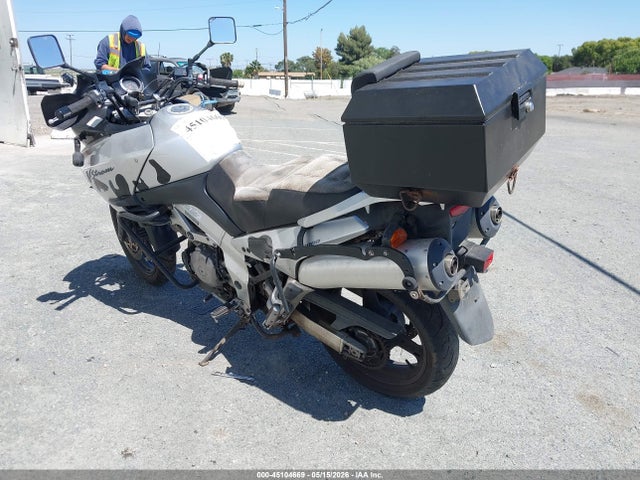 2003 Suzuki Dl1000 მანქანა იყიდება აუქციონზე, vin: JS1VT53A232100540, აუქციონის ნომერი: 45104669