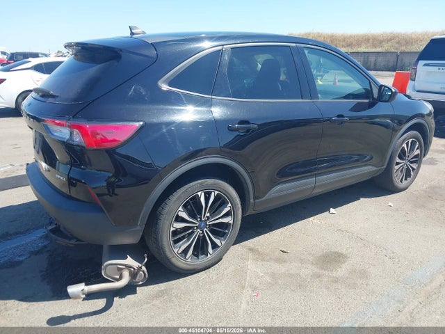 Ford ESCAPE SE 2022 1FMCU9G6XNUB36731 Image 4