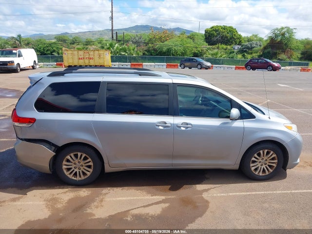 Auction sale of the 2014 Toyota Sienna Xle V6 7 Passenger Auto Access Seat/xle V6 8 Passenger, vin: 5TDYK3DC1ES474028, lot number: 45104705