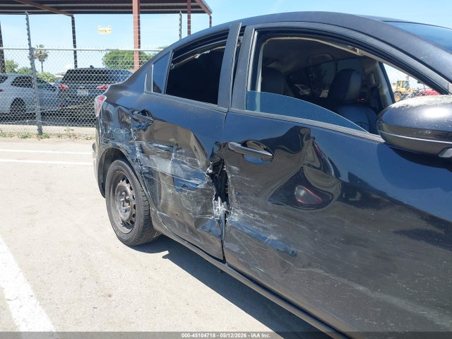 45104718 :رقم المزاد ، JM1BL1UP5D1762219 vin ، 2013 Mazda Mazda3 I Sport مزاد بيع