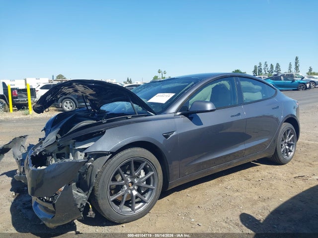2022 Tesla Model 3 Long Range Dual Motor All-wheel Drive მანქანა იყიდება აუქციონზე, vin: 5YJ3E1EB6NF204745, აუქციონის ნომერი: 45104719
