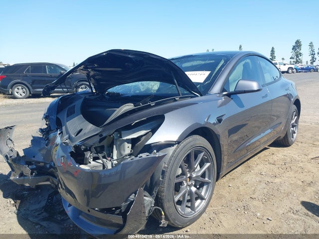 2022 Tesla Model 3 Long Range Dual Motor All-wheel Drive მანქანა იყიდება აუქციონზე, vin: 5YJ3E1EB6NF204745, აუქციონის ნომერი: 45104719