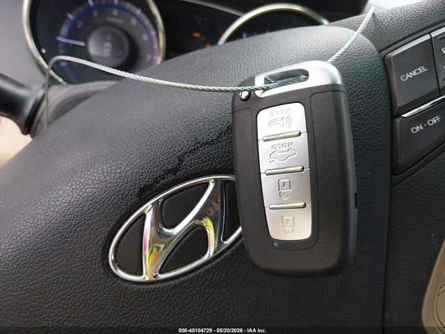 Продажа на аукционе авто 2011 Hyundai Sonata Limited, vin: 5NPEC4AC4BH256192, номер лота: 45104729