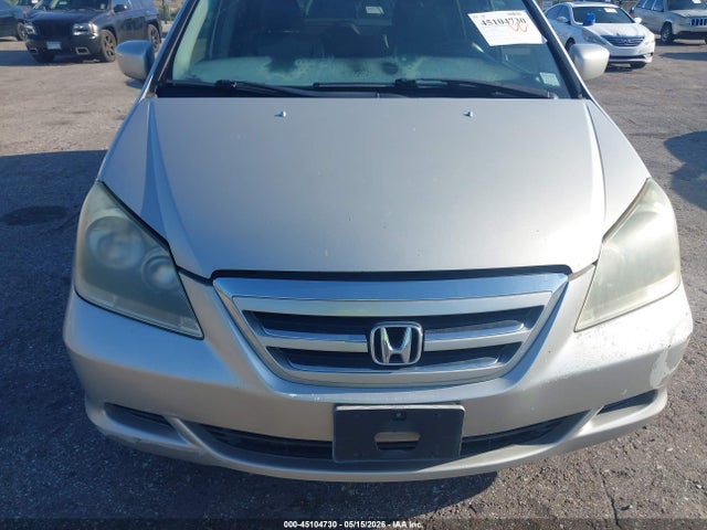 45104730 :رقم المزاد ، 5FNRL38715B118651 vin ، 2005 Honda Odyssey Ex-l مزاد بيع