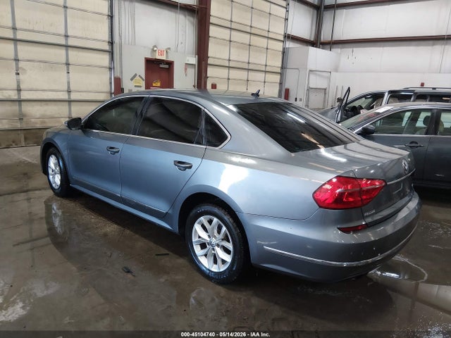 1VWAT7A37GC045164 Volkswagen Passat 1.8t S