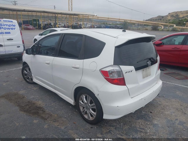 45104759 :رقم المزاد ، JHMGE8H54BS000541 vin ، 2011 Honda Fit Sport مزاد بيع