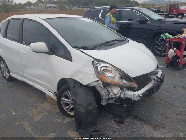 45104759 :رقم المزاد ، JHMGE8H54BS000541 vin ، 2011 Honda Fit Sport مزاد بيع
