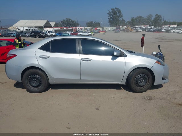 Toyota COROLLA LE 2019 5YFBURHE4KP890173 Image 13