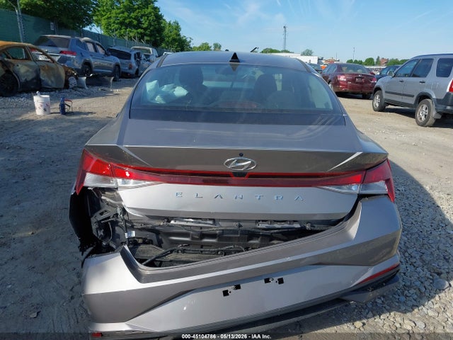 KMHLL4AG6PU595622 Hyundai ELANTRA SE