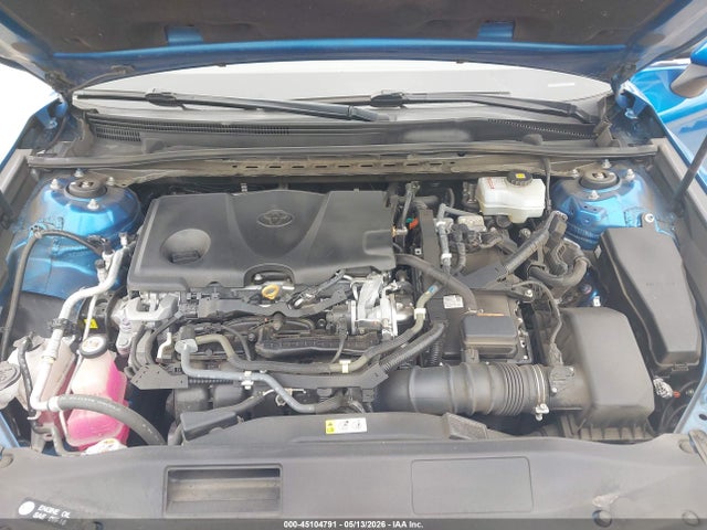 45104791 :رقم المزاد ، 4T1C31AK0LU011731 vin ، 2020 Toyota Camry Le Hybrid مزاد بيع
