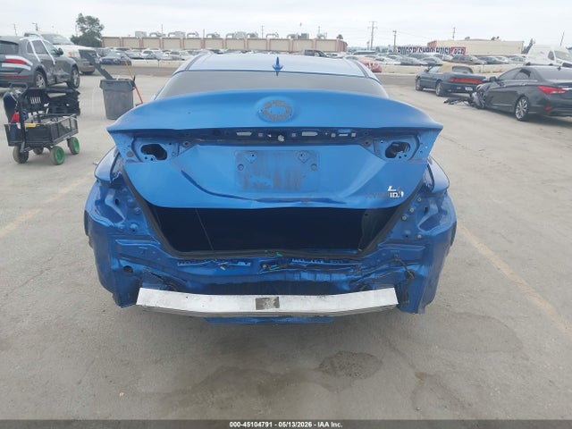 45104791 :رقم المزاد ، 4T1C31AK0LU011731 vin ، 2020 Toyota Camry Le Hybrid مزاد بيع