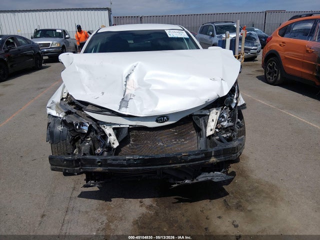 KNAGM4A74F5642106 KIA Optima Lx