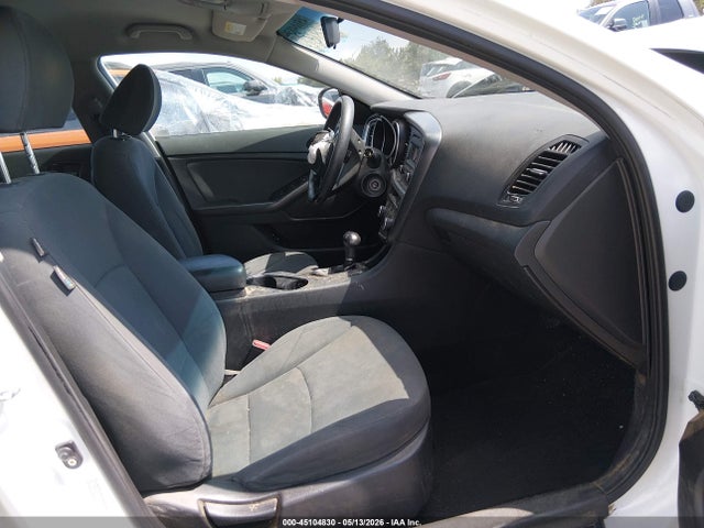 KNAGM4A74F5642106 KIA Optima Lx