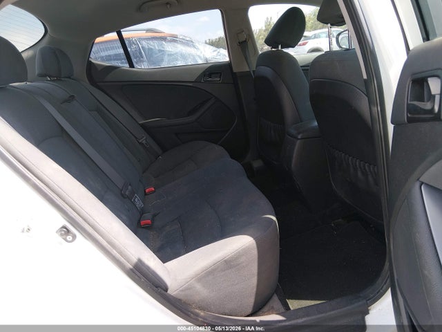 KNAGM4A74F5642106 KIA Optima Lx
