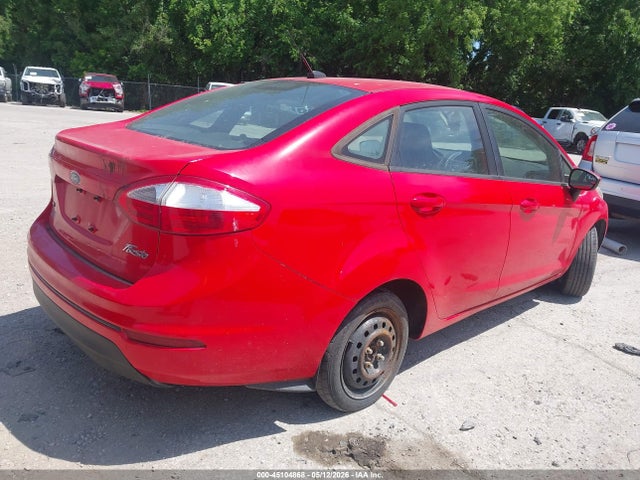 45104868 :رقم المزاد ، 3FADP4BJ7FM224646 vin ، 2015 Ford Fiesta Se مزاد بيع