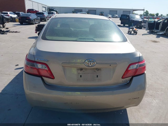 45104879 :رقم المزاد ، 4T4BE46K17R008218 vin ، 2007 Toyota Camry Le مزاد بيع