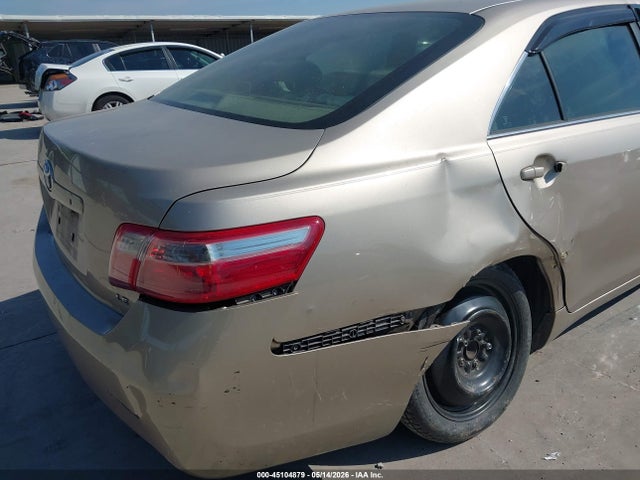 45104879 :رقم المزاد ، 4T4BE46K17R008218 vin ، 2007 Toyota Camry Le مزاد بيع