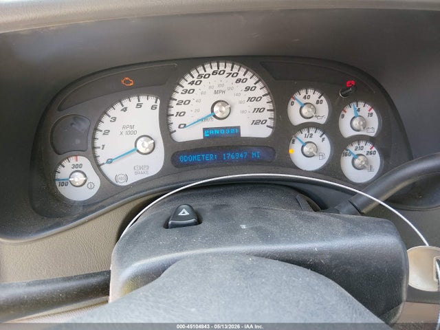 2003 Chevrolet Suburban 1500 Ls მანქანა იყიდება აუქციონზე, vin: 1GNEC16Z03J158692, აუქციონის ნომერი: 45104943