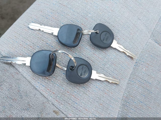 45104963 :رقم المزاد ، 1G3NB52M2W6318947 vin ، 1998 Oldsmobile Cutlass Gl مزاد بيع
