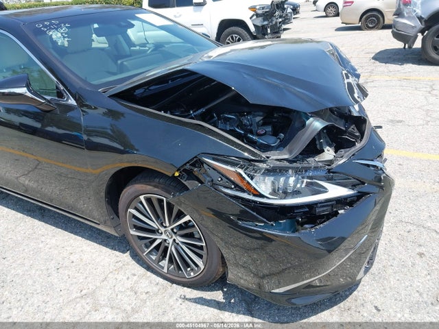 Lexus ES 300H 2025 58ADA1C12SU075923 Image 17