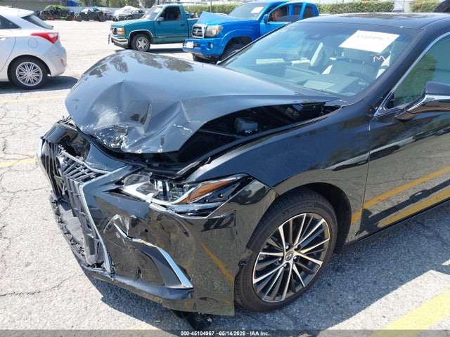 Lexus ES 300H 2025 58ADA1C12SU075923 Image 18